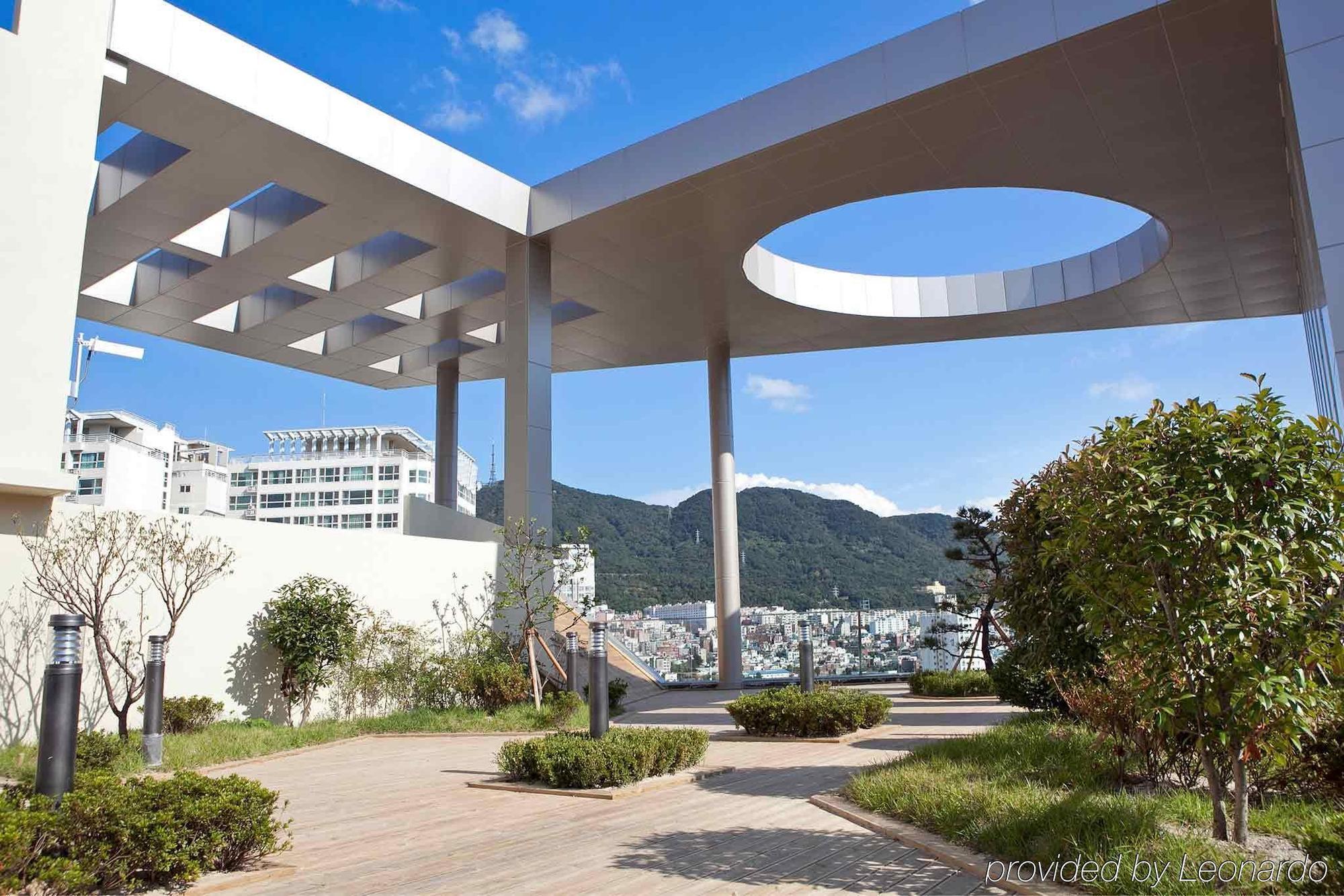 Ibis Ambassador Busan City Centre Hotel Exterior photo